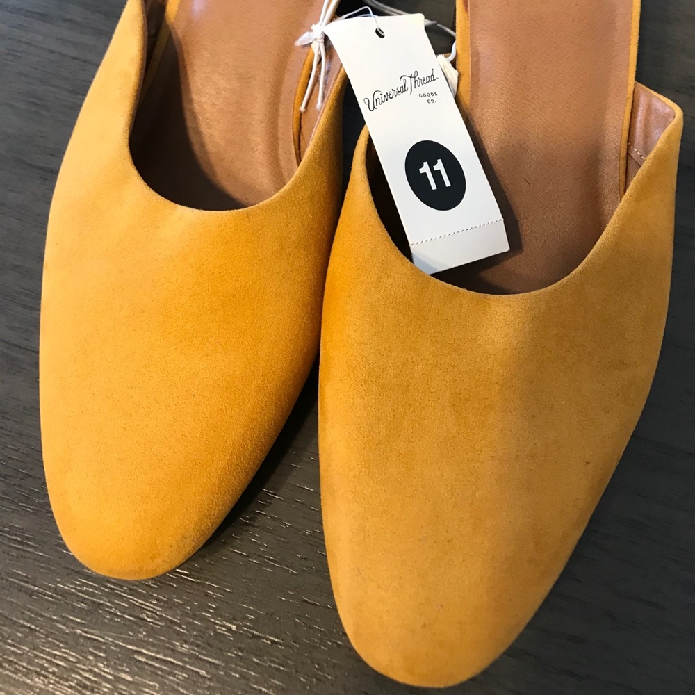 Universal Thread mules